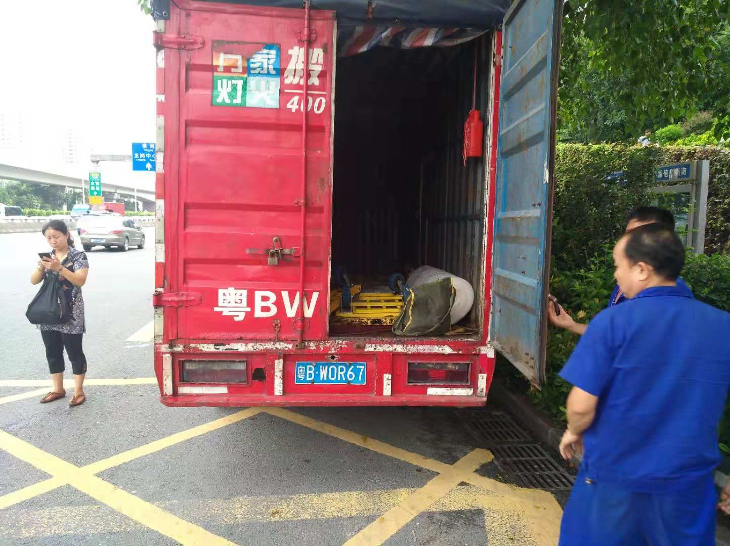  深圳搬家公司提醒女性獨自在外搬家要注意幾點！
