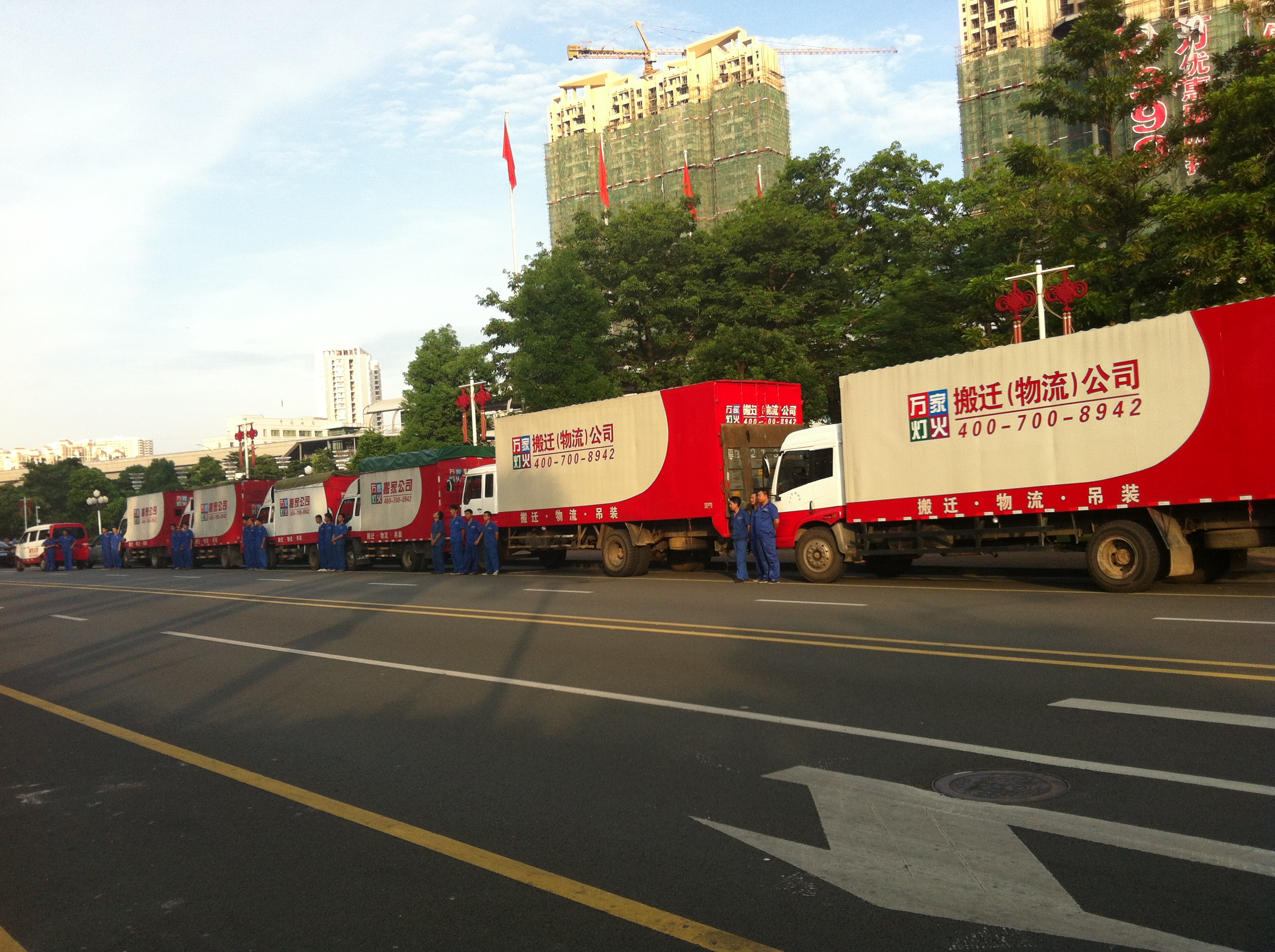 深圳搬家公司哪家好？專業(yè)搬遷服務就選萬家燈火搬家！